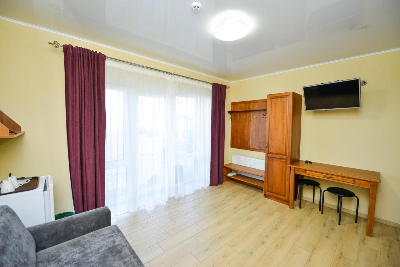 Forest Hotel Polis'ke Dış mekan fotoğraf